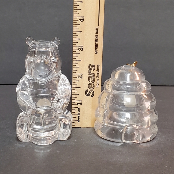 Lenox Disney Pooh Salt and Pepper Shaker - Picture 11 of 11